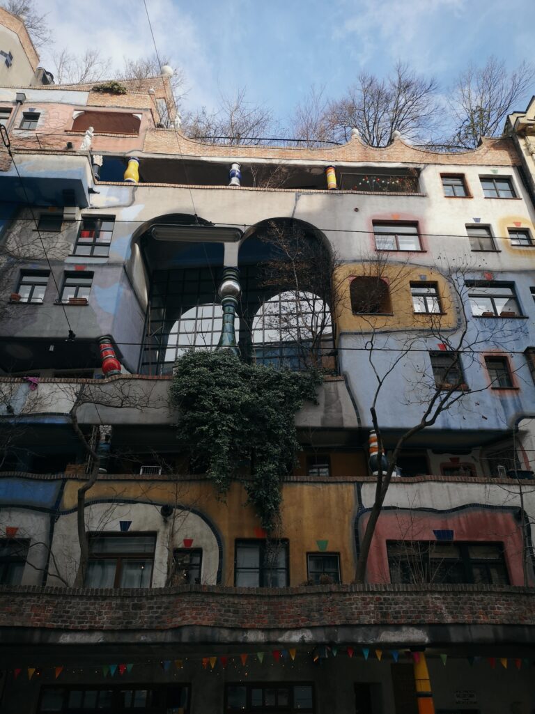 Hundertwasserhaus Side B